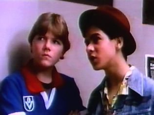  The Degrassi Junior High Gallery on YCDTOTV.de   Path: www.YCDTOT.de/djh_img/c5_040.jpg 