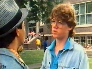  The Degrassi Junior High Gallery on YCDTOTV.de   Path: www.YCDTOT.de/djh_img/e1_180.jpg 