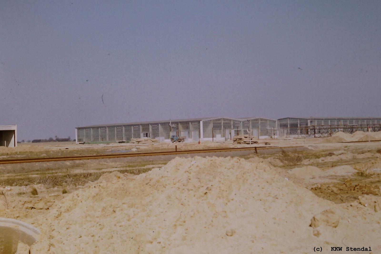  Baustellenfoto 1979, Hallen für Importausrüstungen 