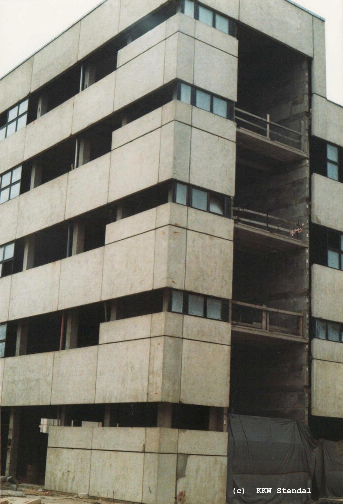  KKW Stendal, Baustelle 1990, SLG Sanitär- und Laborgebäude, Treppenhaus im
 Südbereich 