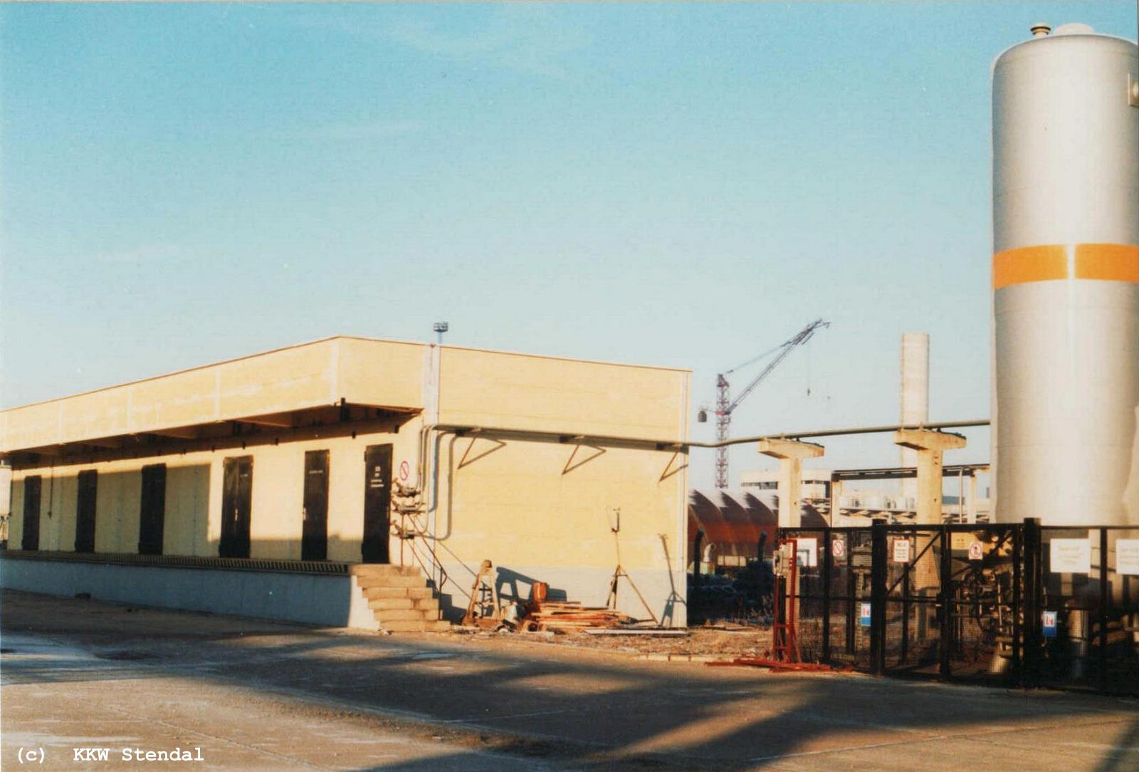  KKW Stendal, Baustelle 1990, Sauerstoffanlage und Gasflaschenlager 